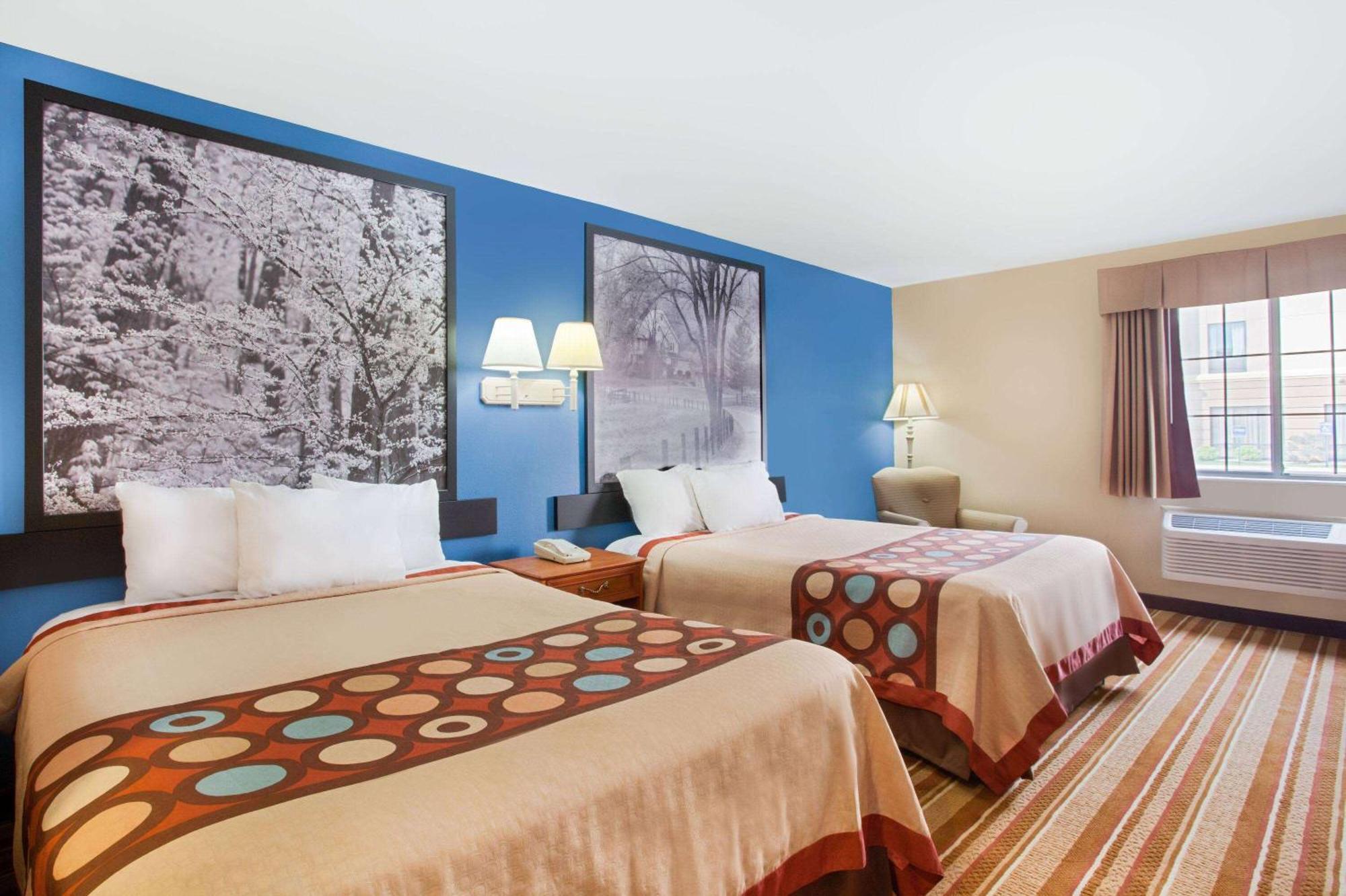 Super 8 By Wyndham Defiance Hotel Bagian luar foto