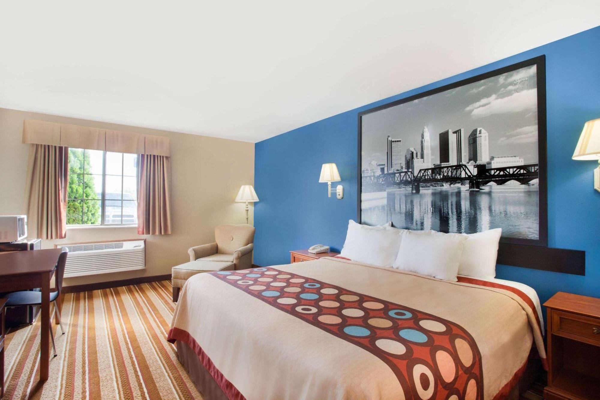 Super 8 By Wyndham Defiance Hotel Bagian luar foto
